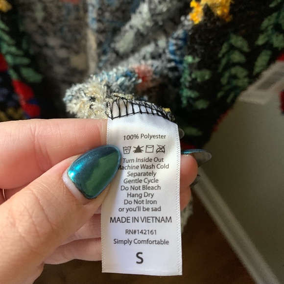 LuLaRoe Lindsay Size Small - Picture 3 of 3